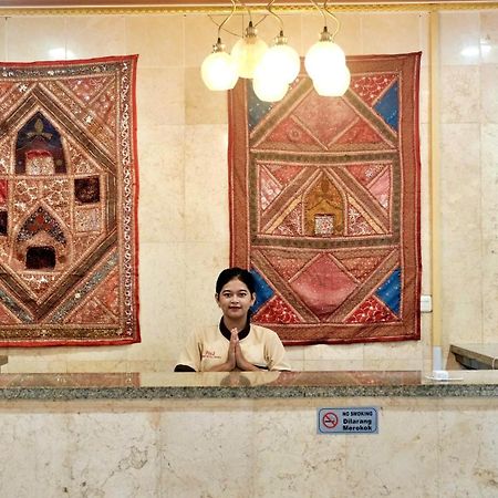 Pasifik Hotel Jakarta Exteriör bild
