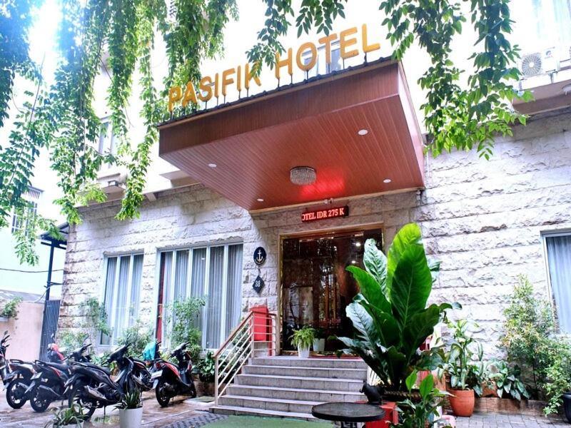Pasifik Hotel Jakarta Exteriör bild